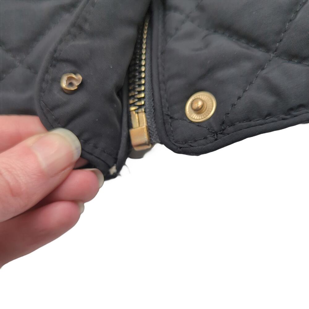 Daisy M Black Quilted Vest Gold Hardware - Picture 5 of 5